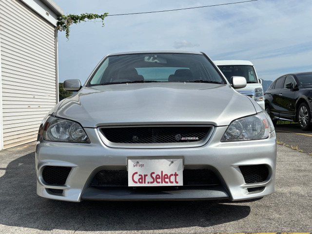2000 Toyota Altezza – thumbnail 2
