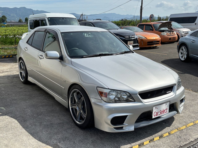 2000 Toyota Altezza – thumbnail 3