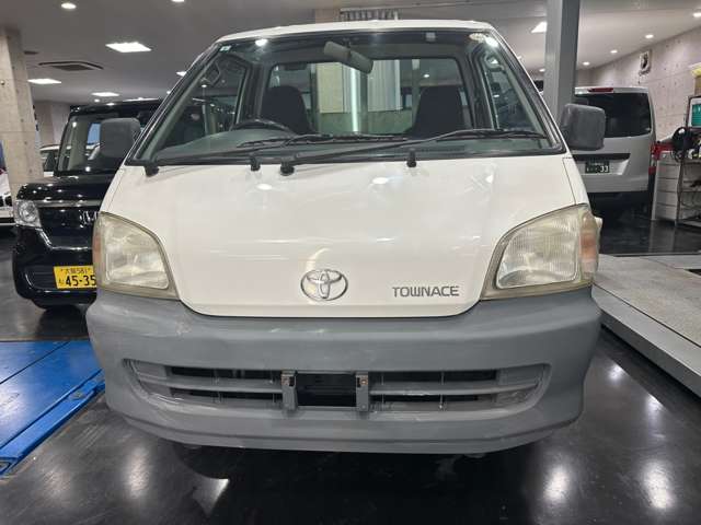 2002 Toyota TownAce Track – thumbnail 3