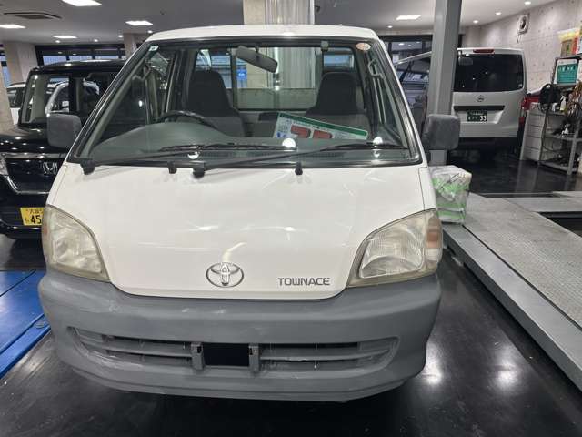 2002 Toyota TownAce Track – thumbnail 4