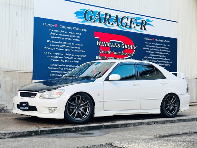 2000 Toyota Altezza