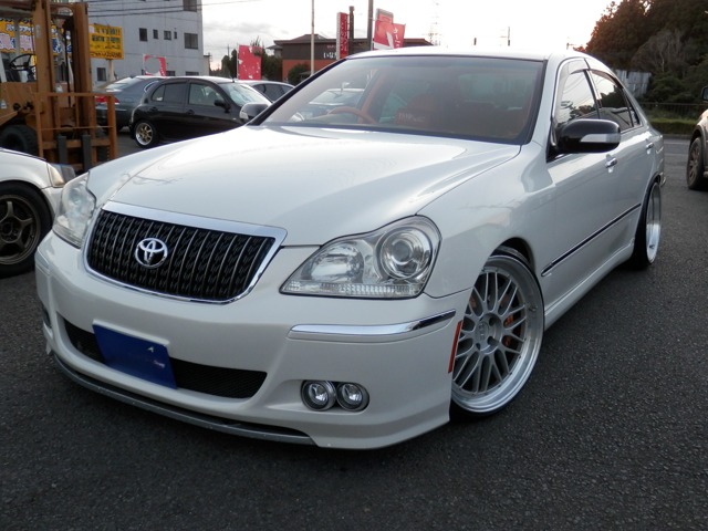 2005 Toyota Crown Majesta