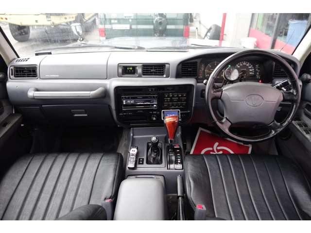 1996 Toyota Land Cruiser 80 – thumbnail 3