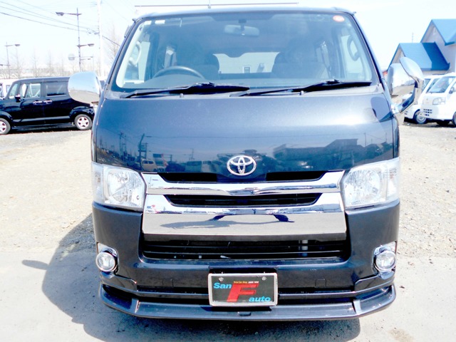 2005 Toyota Hiace
