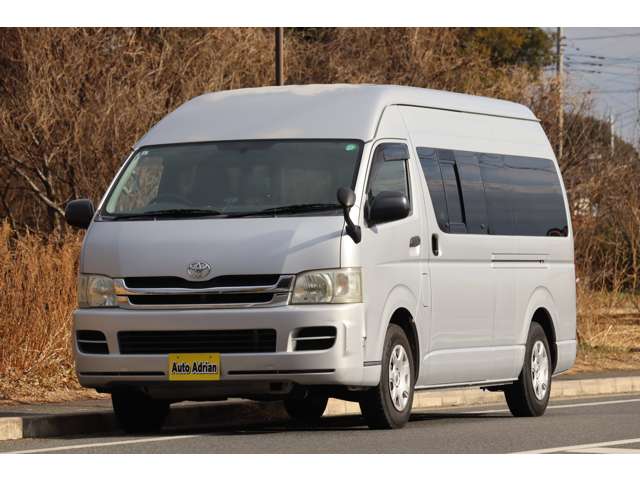 2008 Toyota Hiace – thumbnail 4