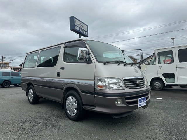 2001 Toyota Hiace