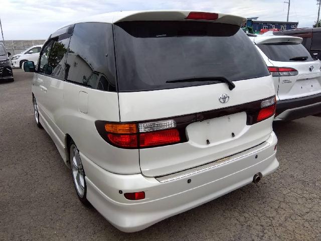 2001 Toyota Estima – thumbnail 2