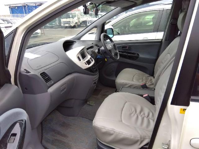 2001 Toyota Estima – thumbnail 3