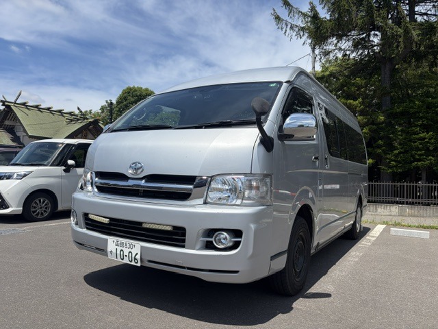 2006 Toyota Hiace