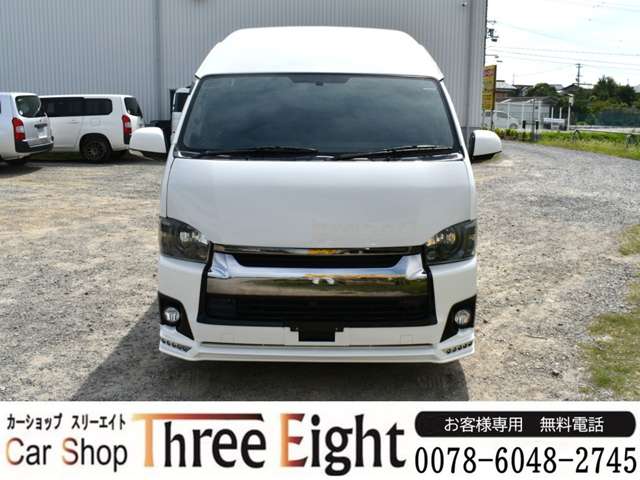 2009 Toyota Hiace – thumbnail 2