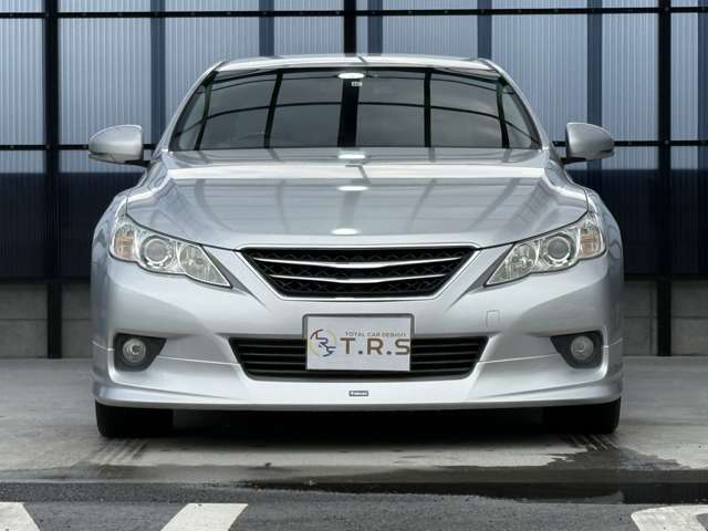 2010 Toyota Mark X – thumbnail 3