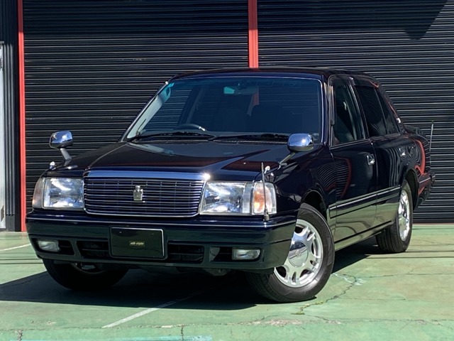 2002 Toyota Crown Sedan