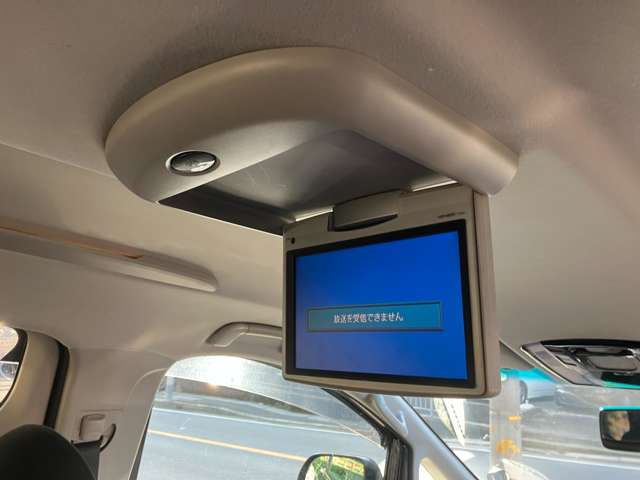 2008 Toyota Vellfire – thumbnail 3
