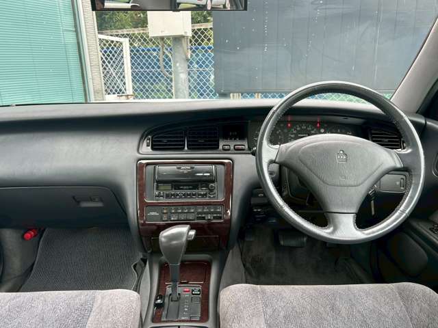 1994 Toyota Crown – thumbnail 4