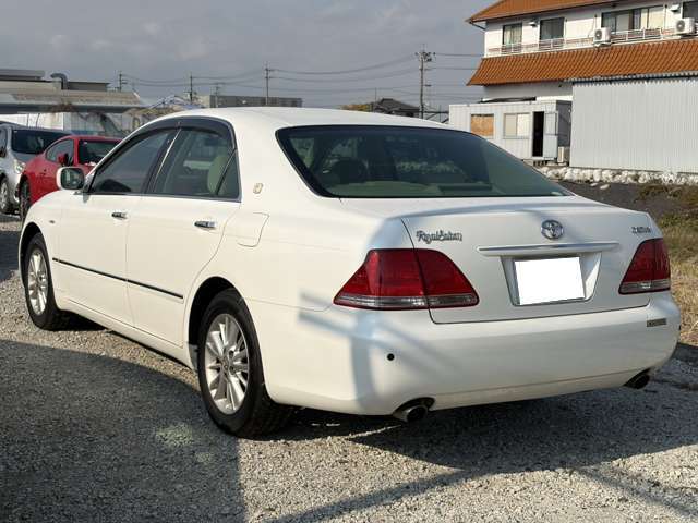 2004 Toyota Crown Royal – thumbnail 3