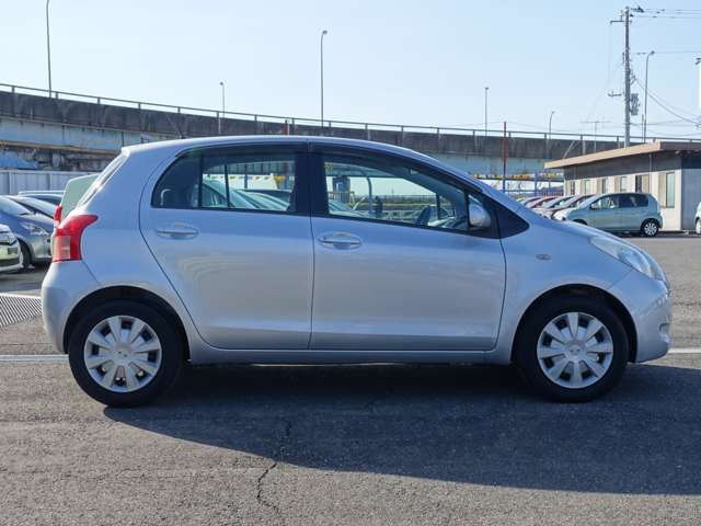 2006 Toyota Vitz – thumbnail 4