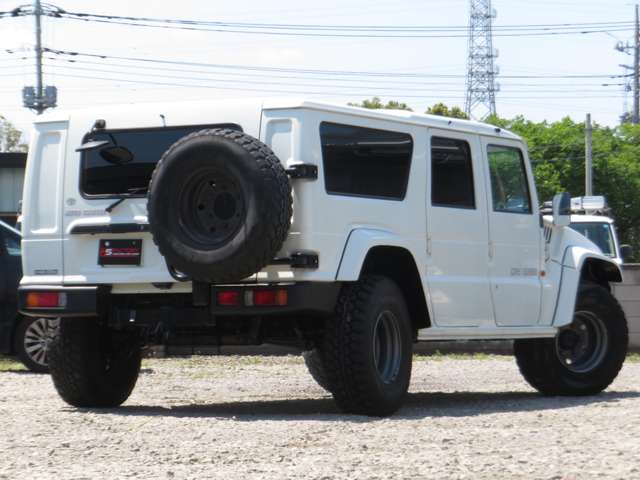 1999 Toyota Megacruiser – thumbnail 2