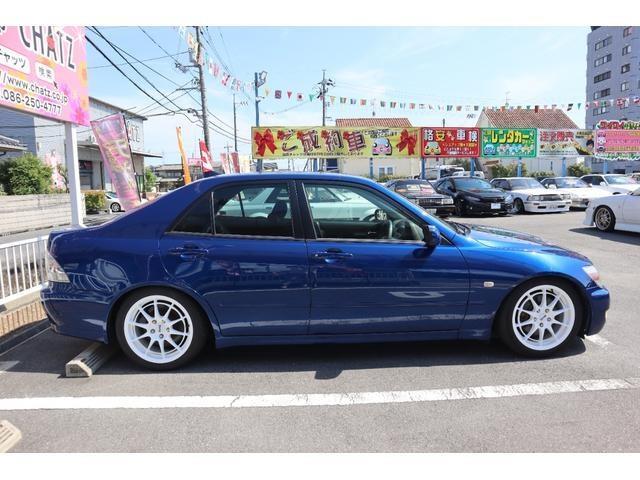 2001 Toyota Altezza – thumbnail 4