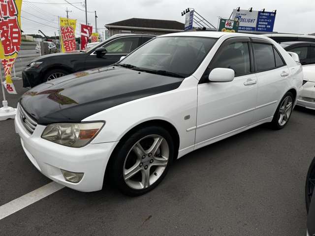 2001 Toyota Altezza – thumbnail 3