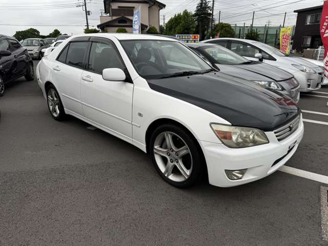 2001 Toyota Altezza – thumbnail 4