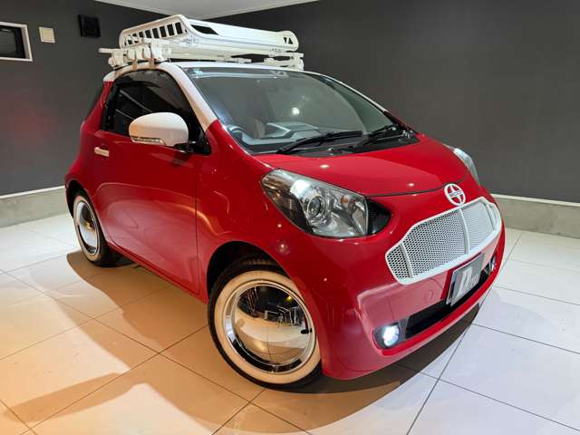 2009 Toyota iQ – thumbnail 3