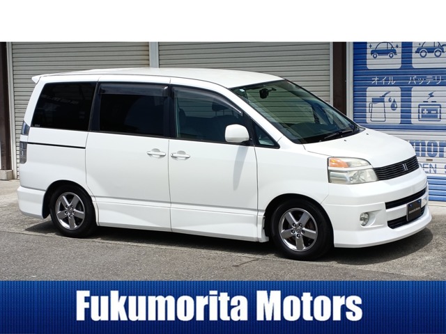 2002 Toyota Voxy