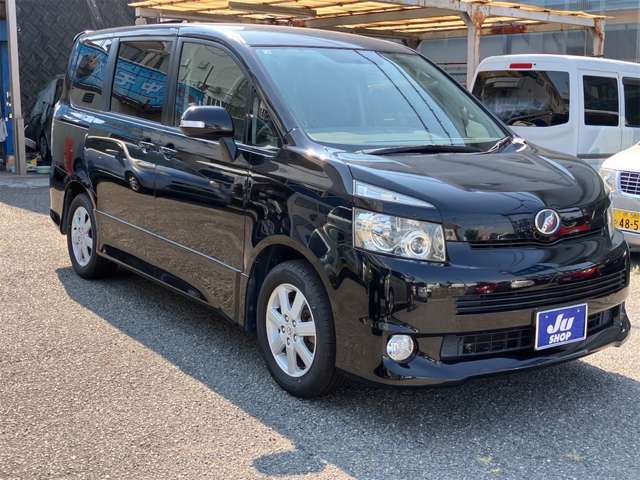 2007 Toyota Voxy – thumbnail 3