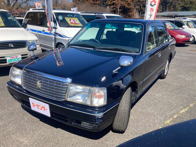 2003 Toyota Crown Sedan – thumbnail 3
