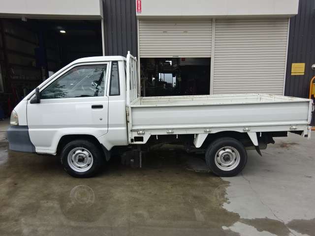2001 Toyota LiteAce Track – thumbnail 4