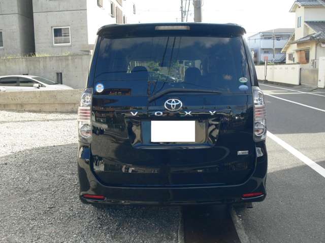 2008 Toyota Voxy – thumbnail 4