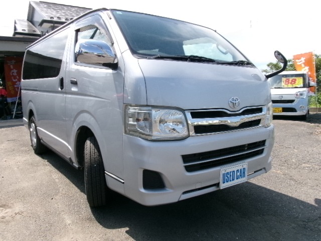 2010 Toyota Regius Ace