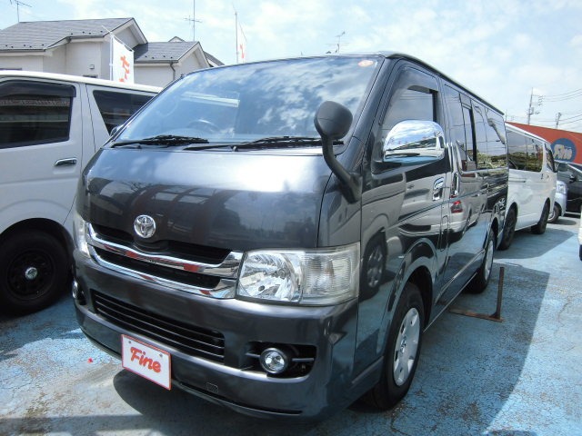 2010 Toyota Hiace
