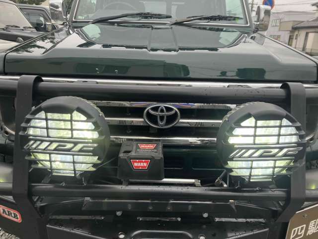 2002 Toyota Land Cruiser 70 – thumbnail 3