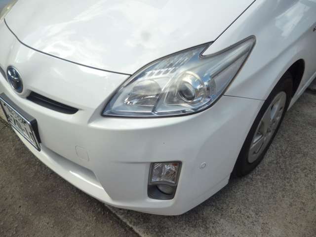 2010 Toyota Prius – thumbnail 3