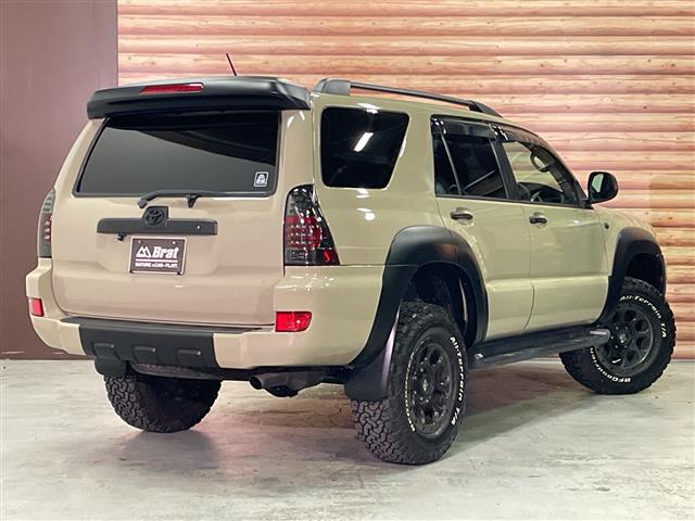 2005 Toyota Hilux Surf – thumbnail 4