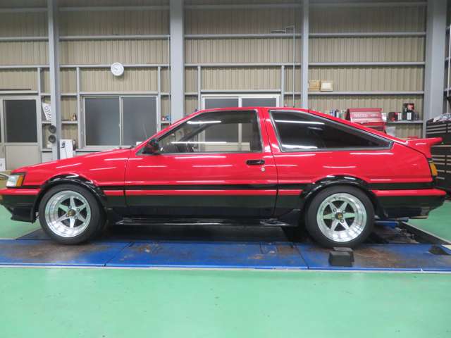 1985 Toyota Corolla Levin – thumbnail 4