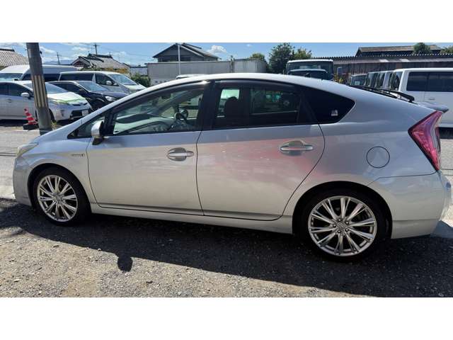 2010 Toyota Prius – thumbnail 4