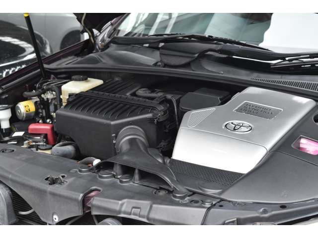 2010 Toyota Harrier Hybrid – thumbnail 3