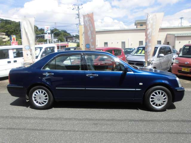 1999 Toyota Progres – thumbnail 4