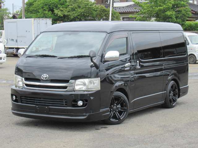 2008 Toyota Regius Ace – thumbnail 2