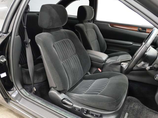 1999 Toyota Soarer – thumbnail 4