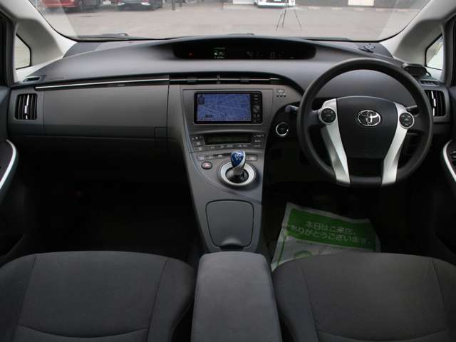 2010 Toyota Prius – thumbnail 4
