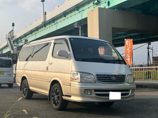 2003 Toyota Hiace