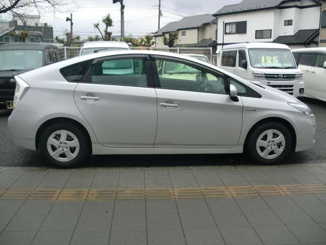 2009 Toyota Prius – thumbnail 2