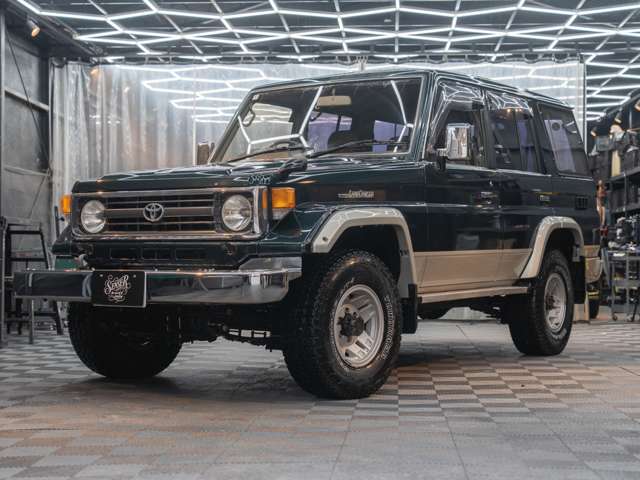 1996 Toyota Land Cruiser 70 – thumbnail 3