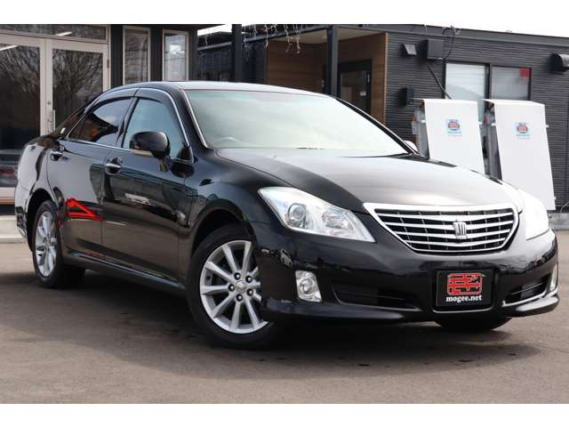 2008 Toyota Crown Royal – thumbnail 2