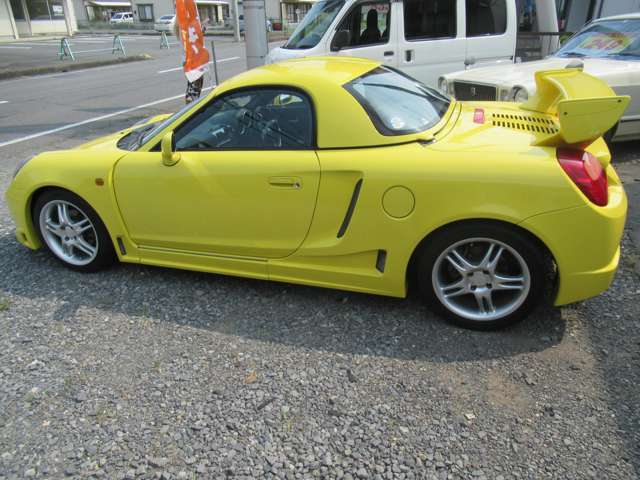 2001 Toyota MR-S – thumbnail 4