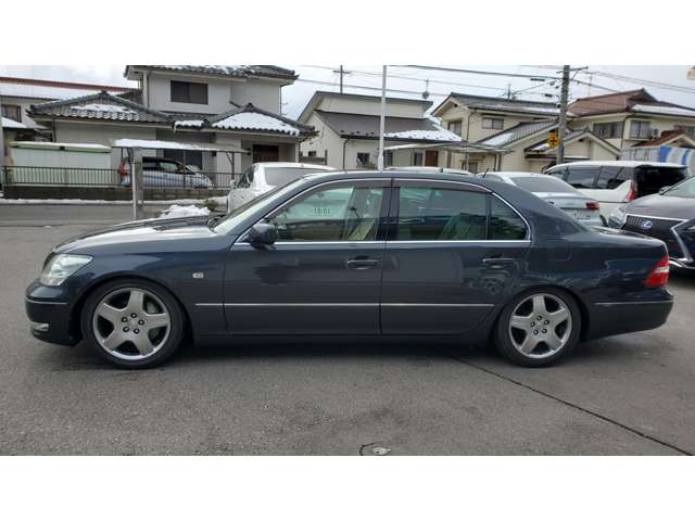 2003 Toyota Celsior – thumbnail 4