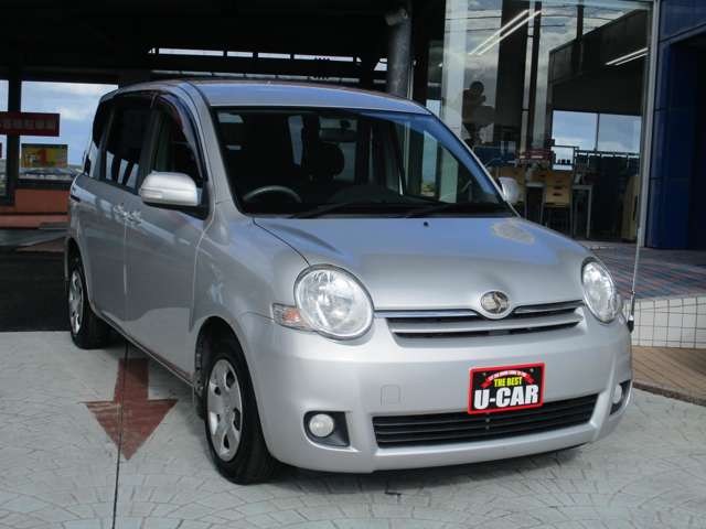 2010 Toyota Sienta – thumbnail 3