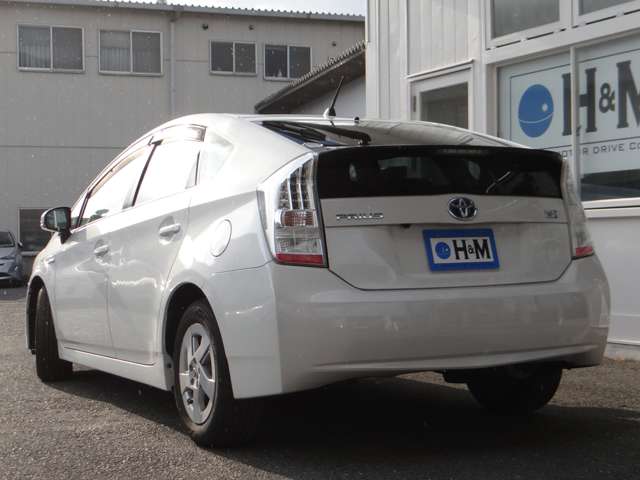 2010 Toyota Prius – thumbnail 4